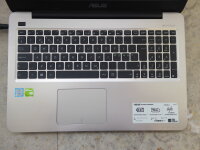 Asus X556U  I5-7200 8GB RAM  128GB SSD / 15,6"  Full HD LED Display