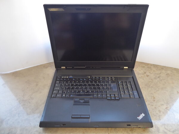 Lenovo Thinkpad W701 Workstation i7  17" 4GB ohne Akku HDD und Netzteil geht an