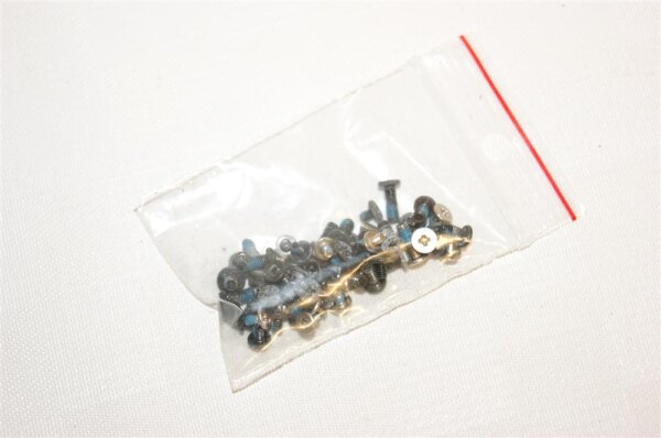 MSI GX640 Schraubensatz Screws Set #2709