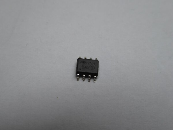 AO4407A Chip / IC SOP8 #3121_10.1